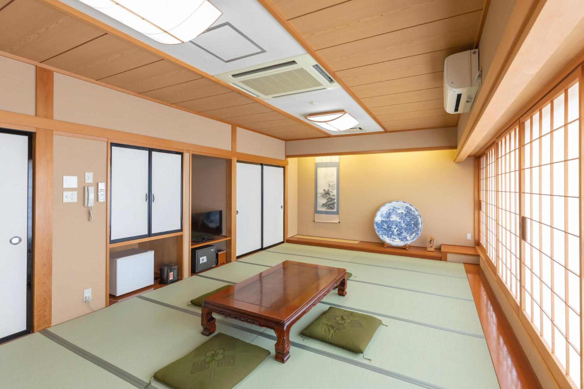 Hotel 天然温泉白川郷の湯 Shirakawa  Esterno foto