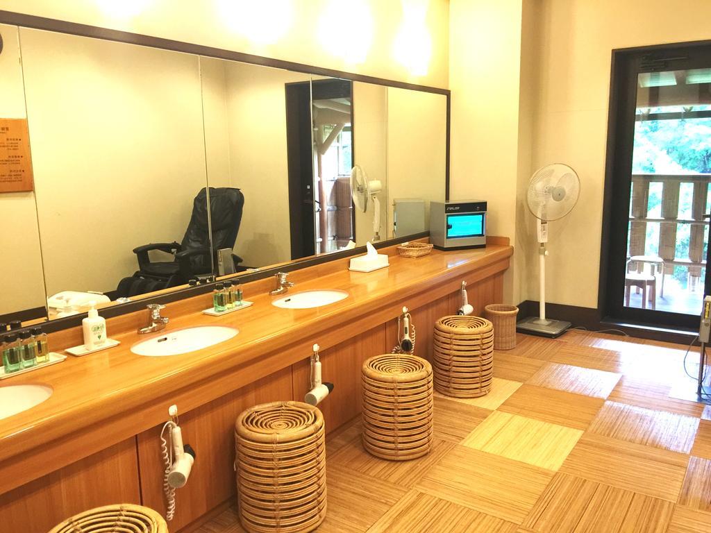 Hotel 天然温泉白川郷の湯 Shirakawa  Esterno foto