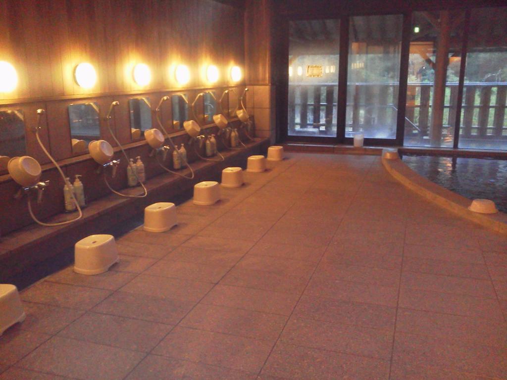 Hotel 天然温泉白川郷の湯 Shirakawa  Esterno foto